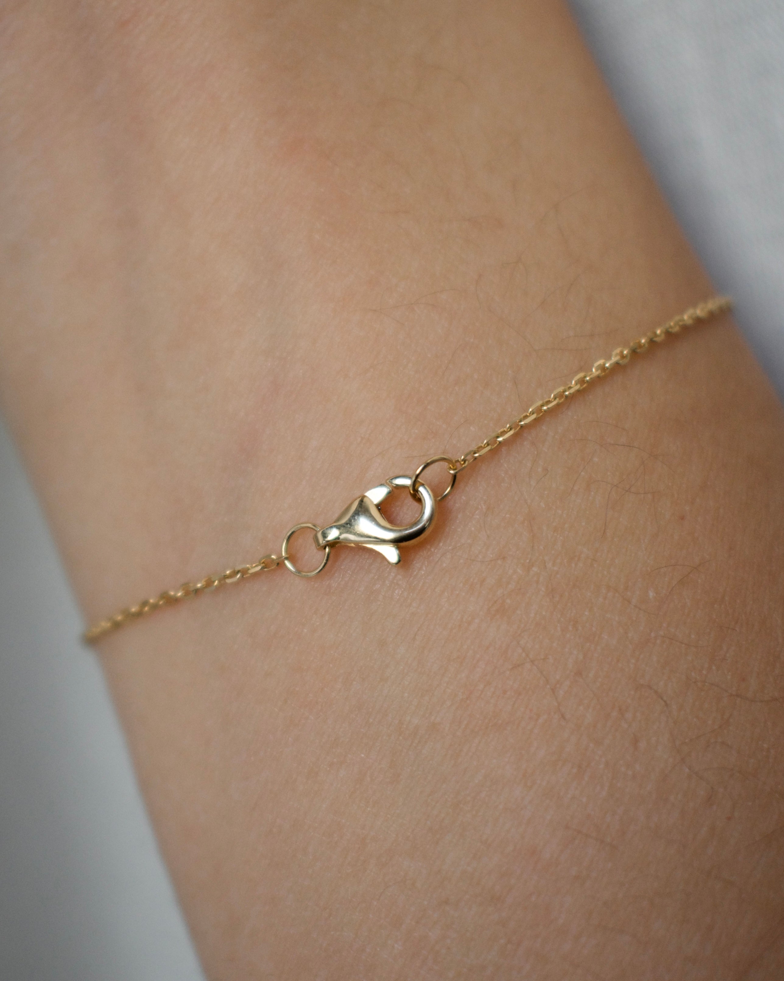 The floating diamond